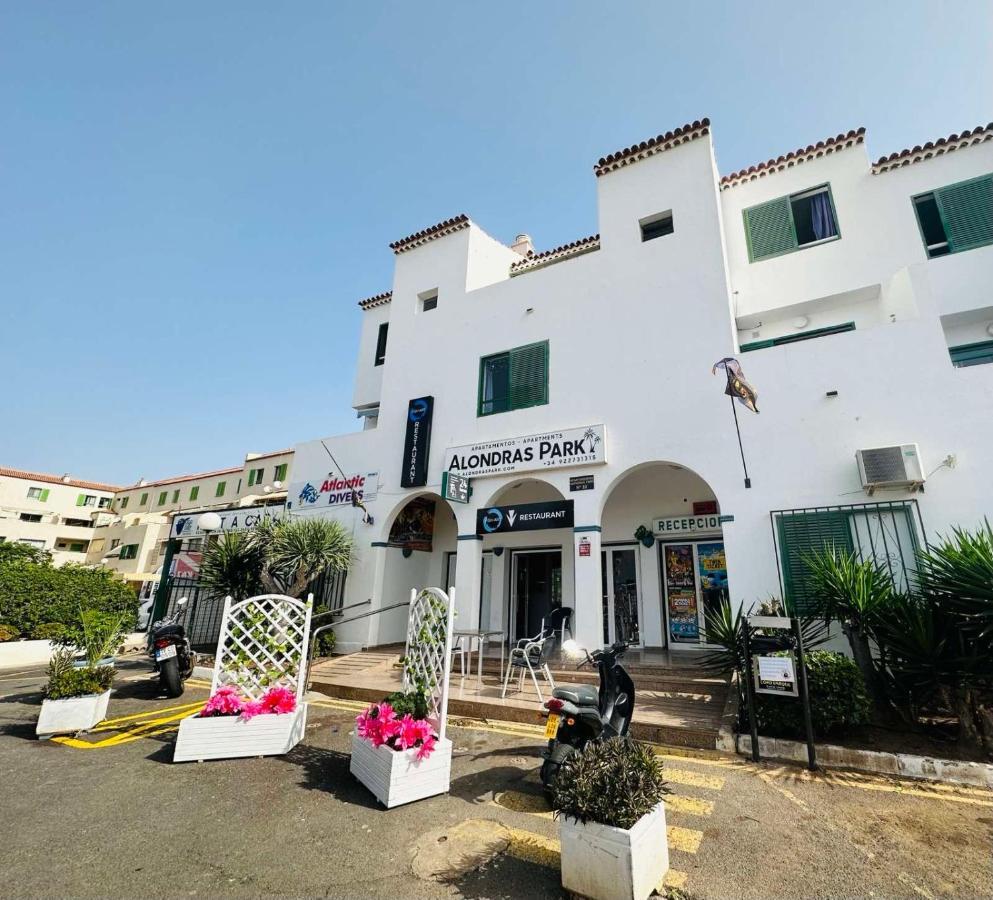 Alondras Park Mialsoma Apartment Arona  Exterior foto